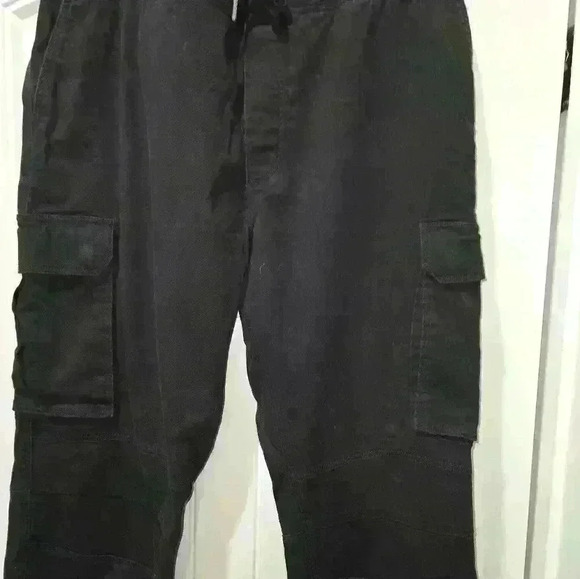H&M  Black Mens/Unisex  Cargo Jogger - Size L - - Picture 3 of 7
